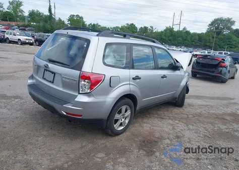 2012 Subaru Forester 2.5X z USA, uszkodzony, nr VIN JF2SHABC8CH458911